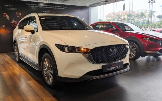 Mazda CX-8 bổ sung phiên bản mới, 