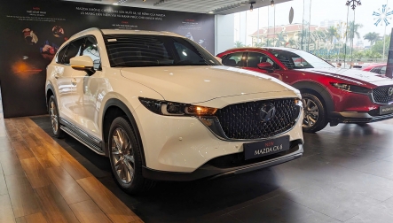 Mazda CX-8 bổ sung phiên bản mới, 