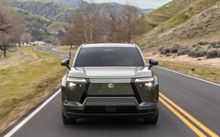 Lexus ra mắt mẫu SUV chạy điện có 3 hàng ghế đầu tiên - chiếc Lexus TZ