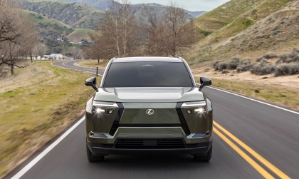 Lexus ra mắt mẫu SUV chạy điện có 3 hàng ghế đầu tiên - chiếc Lexus TZ