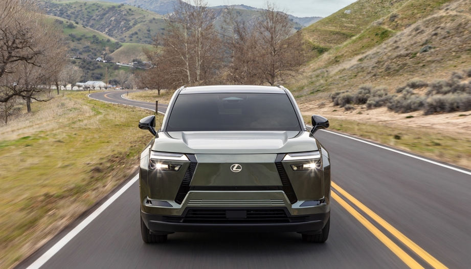 Lexus ra mắt mẫu SUV chạy điện có 3 hàng ghế đầu tiên - chiếc Lexus TZ