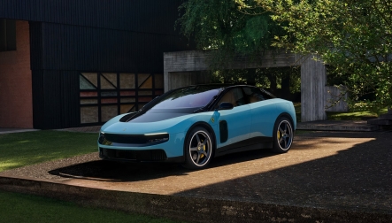 Ferrari chính thức ra mắt Luce - mẫu coupé 4 cửa chạy điện đầu tiên