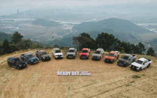 Ford Ranger Raptor động cơ xăng V6 3.0L có giá bán từ 1,448 tỷ đồng