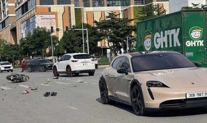 Ảnh TNGT: Thanh niên đi xe máy 