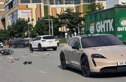 Ảnh TNGT: Thanh niên đi xe máy 