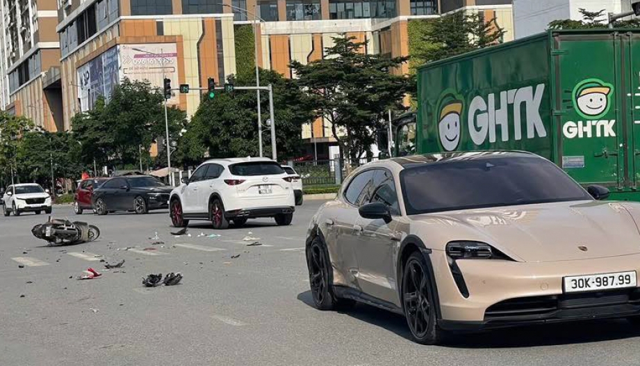 Ảnh TNGT: Thanh niên đi xe máy 