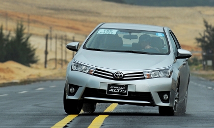 Xăng E5 92 có dùng được cho Toyota Altis không?
