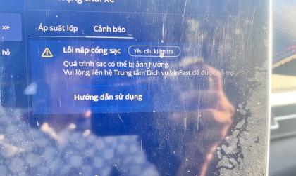 Xin tư vấn xe Vinfast Vf6 plus bị lỗi sạc sau khi cập nhật phần mềm 