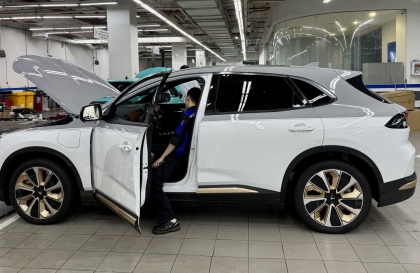 Xe vf8 plus vừa lấy được 1, 2 ngày đã lỗi phanh thì xử lý sao?