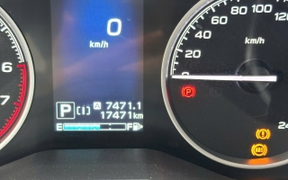 Lỗi trên đồng hồ xe Subaru Forester này là sao thế?
