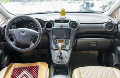 Xin các bác chỉ giáo vấn đề chuyển số của Kia Carens với