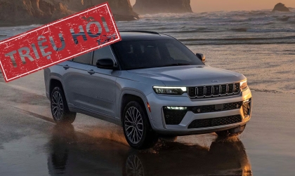 Jeep triệu hồi Wrangler do lỗi camera lùi