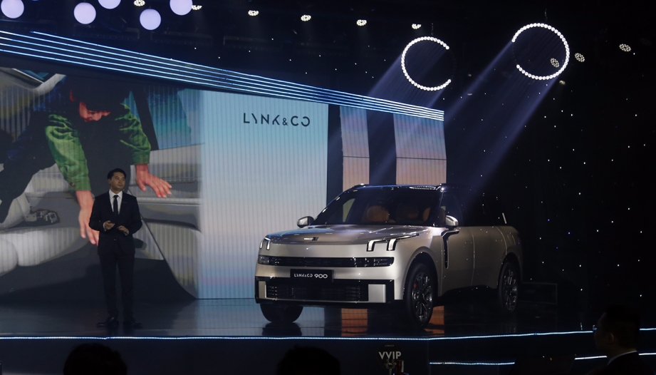 SUV cỡ lớn Lynk & Co 900 chính thức ra mắt, giá bán khởi điểm từ 3,069 tỷ đồng