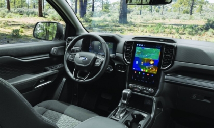 Ford Ranger bị hết nước rửa kính nhanh thế này là sao?
