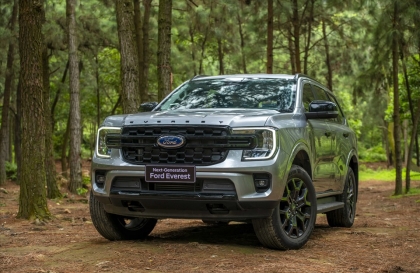 Rửa xe là Ford Everest lỗi cảm biến à các bác?