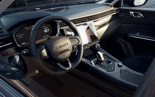 Lynk Co 01 bị nặng vô lăng là sao các bác?