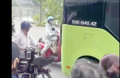 Clip: Có lẽ nào tại trời quá nắng nóng?