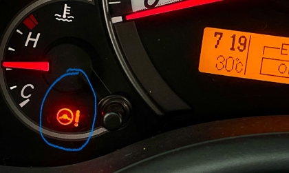 Màn hình Toyota Corolla Altis nhấp nháy biểu tượng này có tác dụng gì?