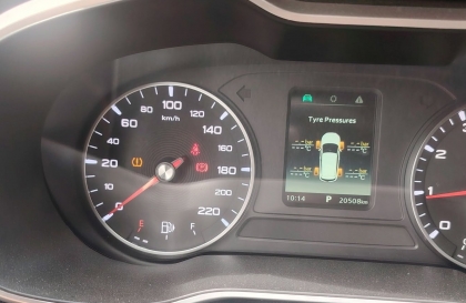 Đồng hồ Mg zs báo lỗi gì thế này các bác?