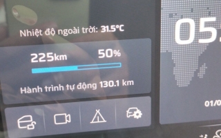 VinFast Limo Green đi thế này có phải pin kém quá không?