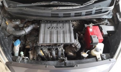 Xin tư vấn xe Hyundai Grand i10 bị lỗi cục máy