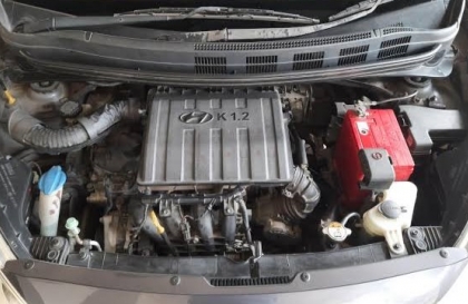 Xin tư vấn xe Hyundai Grand i10 bị lỗi cục máy