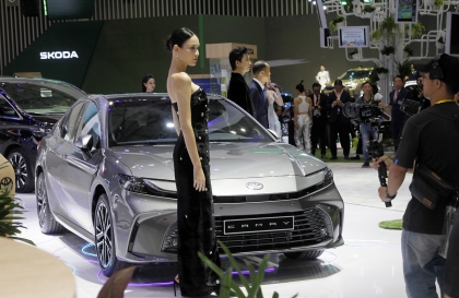 Toyota Việt Nam: Bỏ Altis, giữ lại Camry HEV, gia tăng ưu đãi trong tháng 7/2026