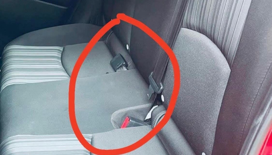 Ghế sau của Mazda 2 bị cấn chỗ này thì nên khắc phục sao?