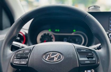 Các bác cho hỏi xe Grand i10 báo ảo số nhiên liệu thế này là sao?