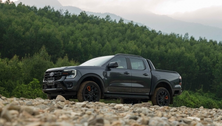 Ford Ranger 2026 chính thức xuất xưởng: Tinh chỉnh danh mục, củng cố vị thế