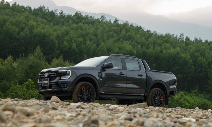 Ford Ranger 2026 chính thức xuất xưởng: Tinh chỉnh danh mục, củng cố vị thế
