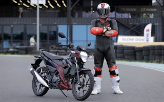 Thế giới 2 bánh: Suzuki Satria âm thầm ra mắt dưới cái bóng của cặp đôi Honda Winner và Yamaha Exciter