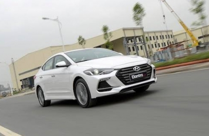 Vì sao Elantra của em dạo này toàn mùi xăng?