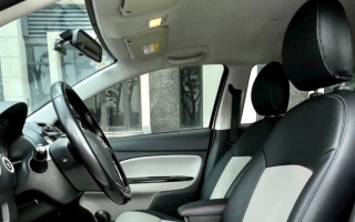 Mitsubishi Mirage không kéo cửa kính lên được do lỗi ở đâu?