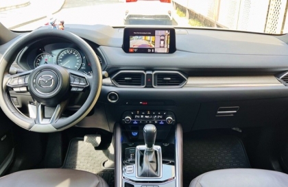 Mazda CX-5 mới đi bị hiện hình cờ lê là sao ạ?