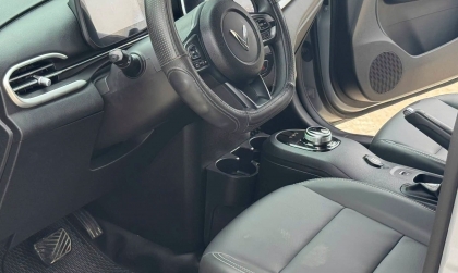 Xin cách khắc phục xe Vinfast vf5 bị trôi khi kéo phanh tay?