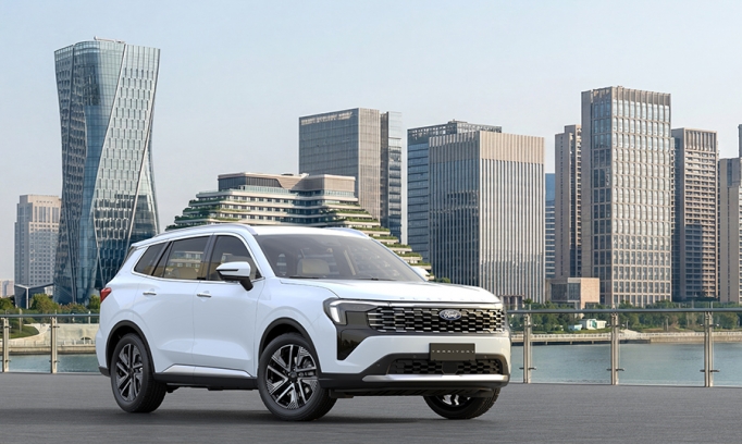 Không hybrid, Ford Việt Nam ra mắt Territory Platinum, khởi điểm từ 916 triệu đồng