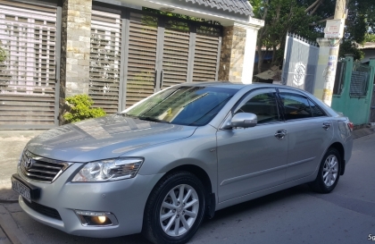 Xin chỉ giáo xe Toyota Camry thay đèn cos vẫn bị chập chờn