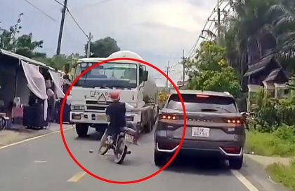 Clip TNGT: Này phải đầy đủ các cụ cả hai bên nội ngoại đồng lòng