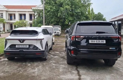 Ý thức Giao thông: Cái kết đắng khi tài xế VinFast VF 7 đeo biển số của Ford Everest chạy tung tăng trên đường