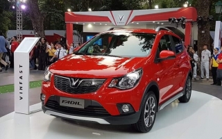 Kích cầu mua xe, VinFast tặng voucher mua xe điện cho những khách hàng đã từng mua Fadil và Lux