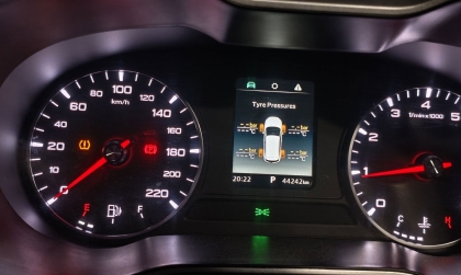 Lỗi áp suất lốp của Mg ZS xử lý thế nào các bác ơi?