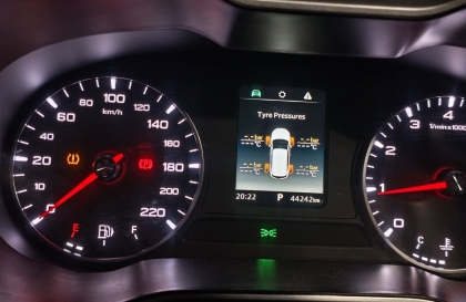 Lỗi áp suất lốp của Mg ZS xử lý thế nào các bác ơi?