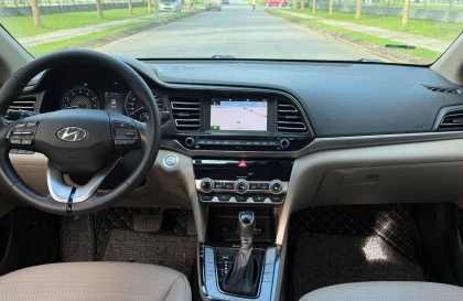 Hyundai Elantra báo lỗi cá vàng do đâu thế?