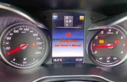 Các bác cho hỏi lỗi xe GLC sau khi dừng xe là sao nhỉ?