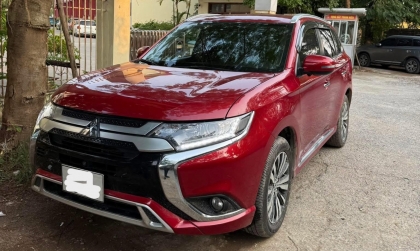 Mitsubishi Outlander bị hụt ga thì phải làm gì?