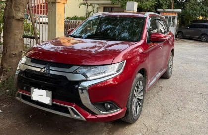 Mitsubishi Outlander bị hụt ga thì phải làm gì?