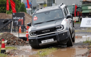 Toyota Việt Nam mang cơ hội lái thử Land Cruiser FJ tới người dân thủ đô