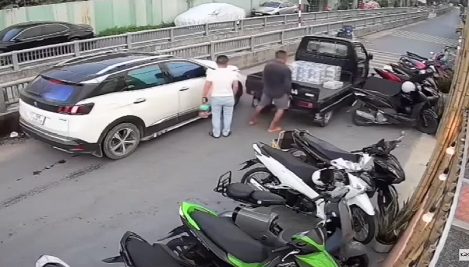  Clip: Rồi anh làm vầy, được chưa?