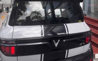 Vì sao xe Vinfast Vf3 bị nước mưa vào cốp sau?